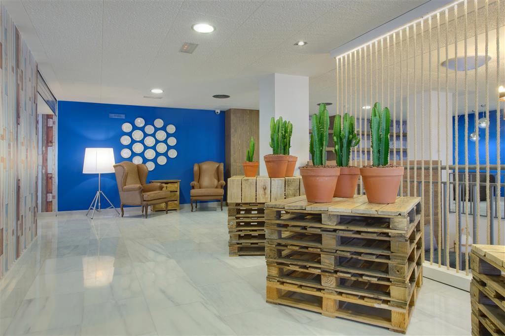 Madrid Airport Suites, Affiliated by Meliá Interno foto